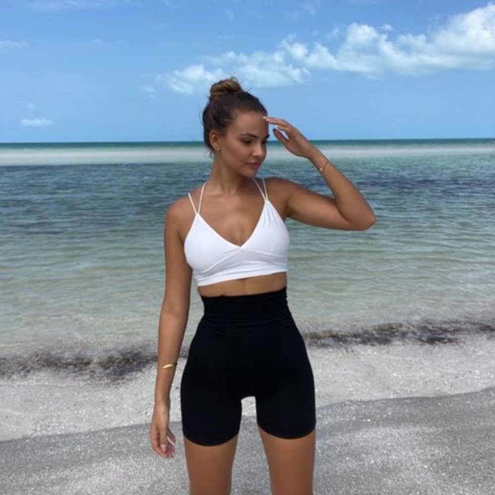 Enhance Compression Shorts - Size Large - Picture 4 of 7
